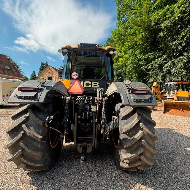 JCB Fastrac 4220